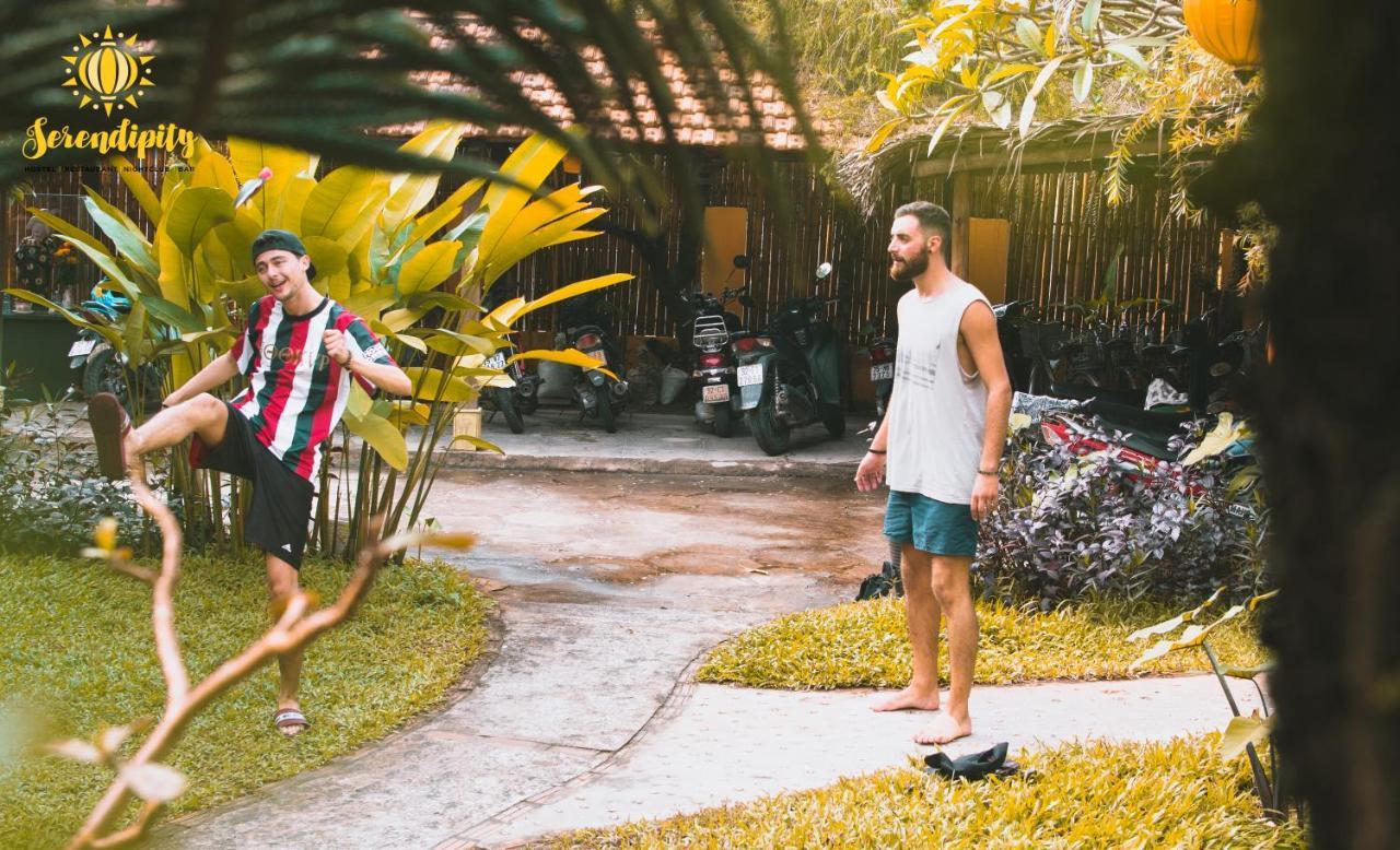 Serendipity Hoi An Hostel Экстерьер фото