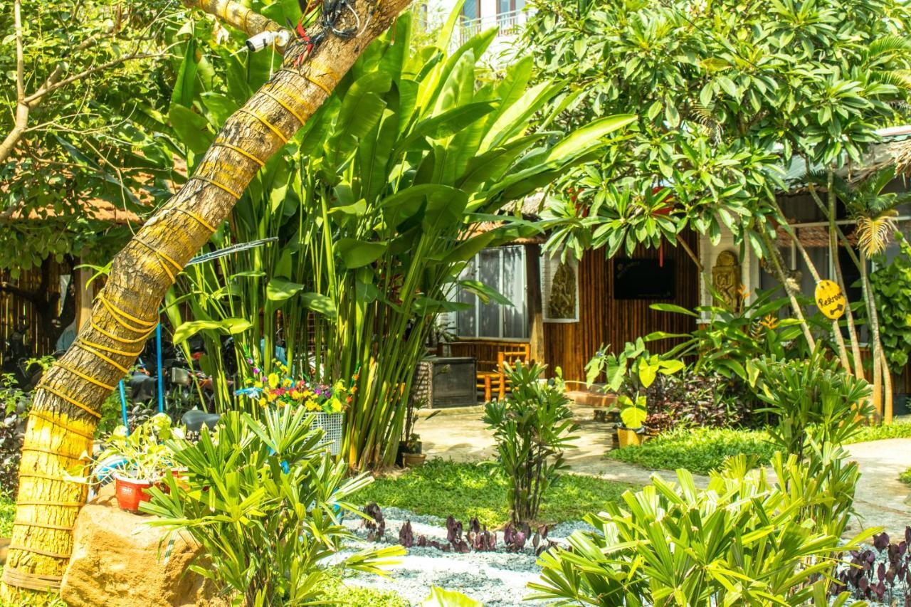 Serendipity Hoi An Hostel Экстерьер фото