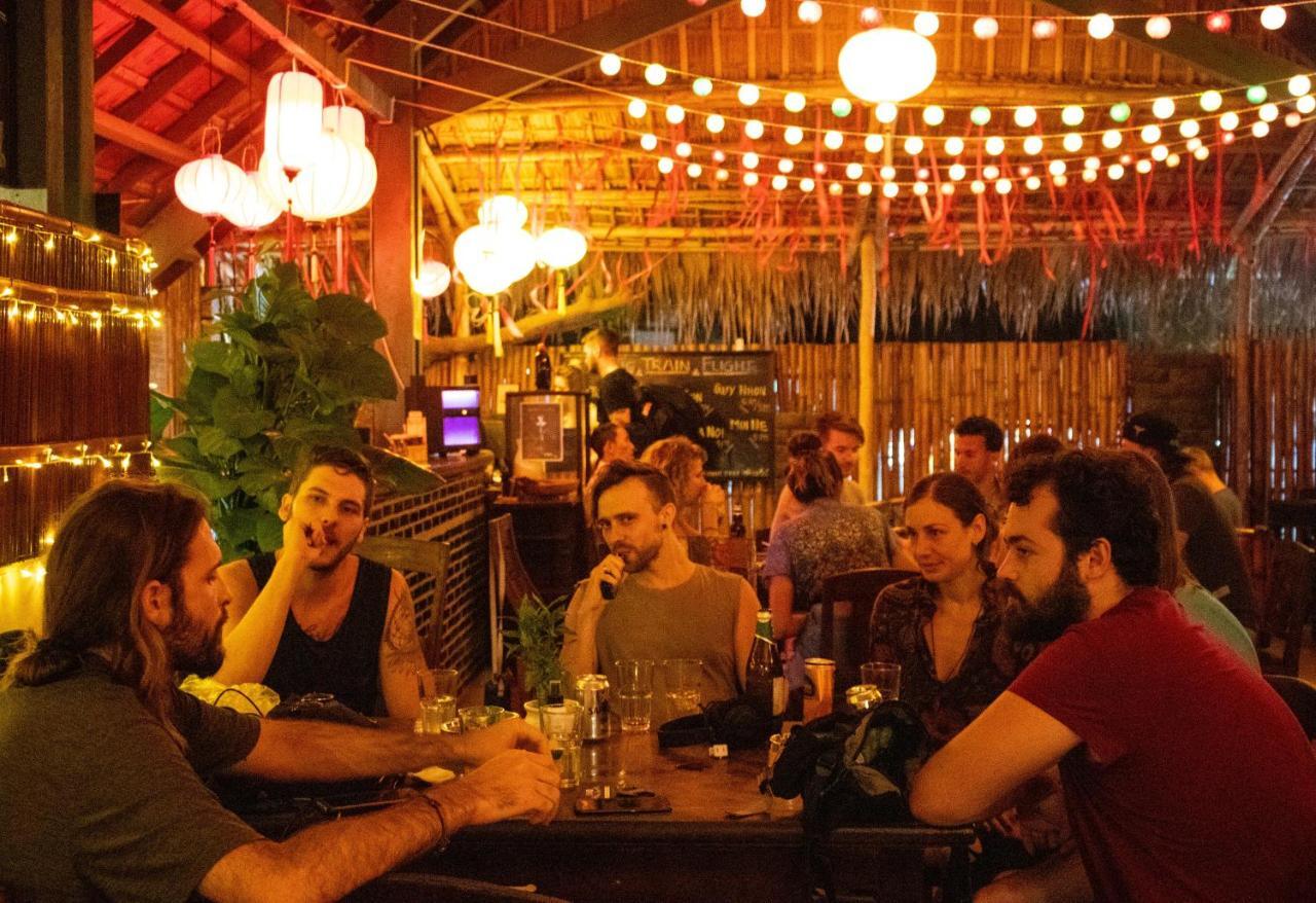 Serendipity Hoi An Hostel Экстерьер фото